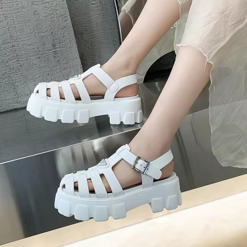 Low Heel Lady Fashion Shoes Toe Closed Women Chunky Sandal